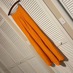 Jen’s pirate booty strapless maxi dress